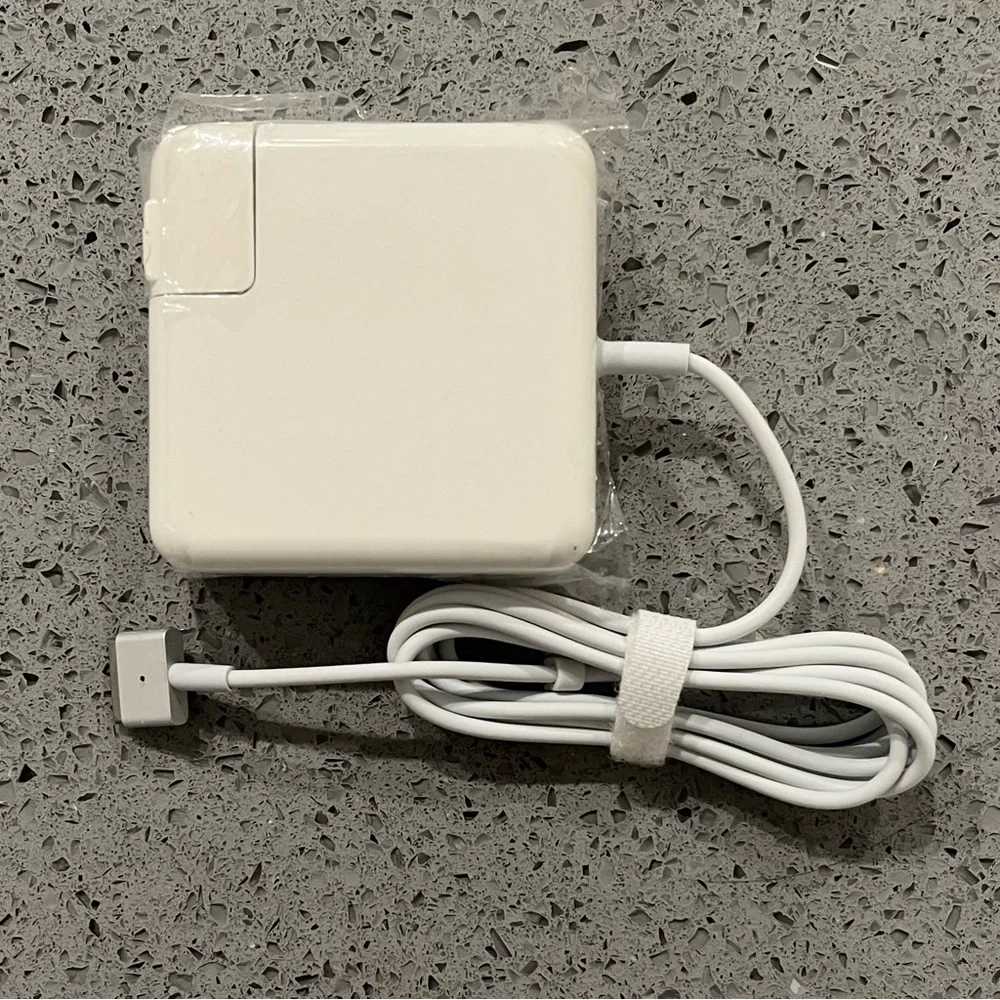 Replacement MacBook AC Power Adapter A1184/A1330/A1334/A1435